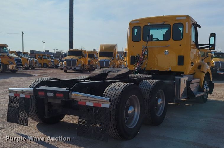 image for item OD9259 2020 Kenworth T680 semi truck