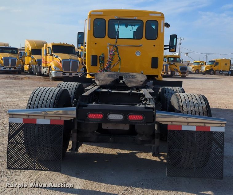 image for item OD9259 2020 Kenworth T680 semi truck