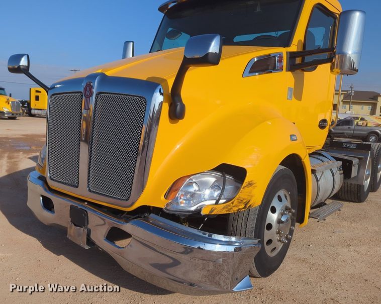 image for item OD9259 2020 Kenworth T680 semi truck