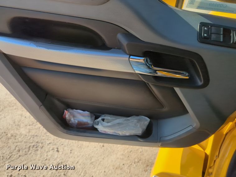 image for item OD9259 2020 Kenworth T680 semi truck