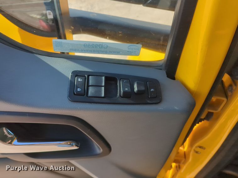 image for item OD9259 2020 Kenworth T680 semi truck