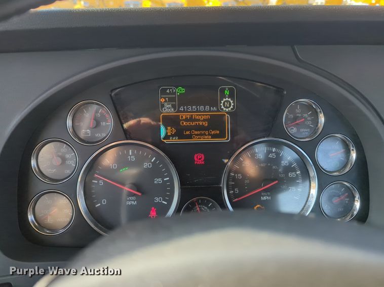 image for item OD9259 2020 Kenworth T680 semi truck