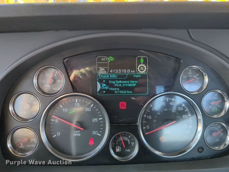 image for item OD9259 2020 Kenworth T680 semi truck