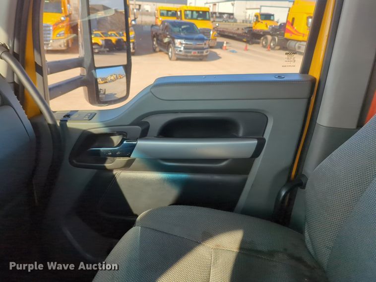 image for item OD9259 2020 Kenworth T680 semi truck