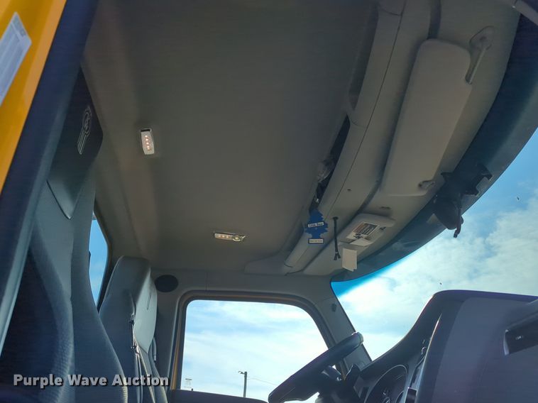 image for item OD9259 2020 Kenworth T680 semi truck