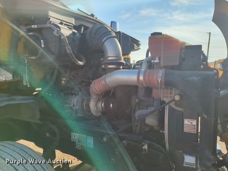 image for item OD9259 2020 Kenworth T680 semi truck