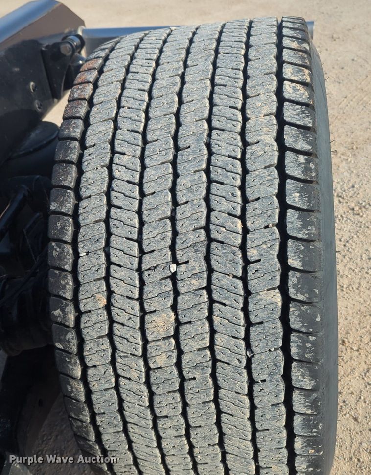 image for item OD9259 2020 Kenworth T680 semi truck