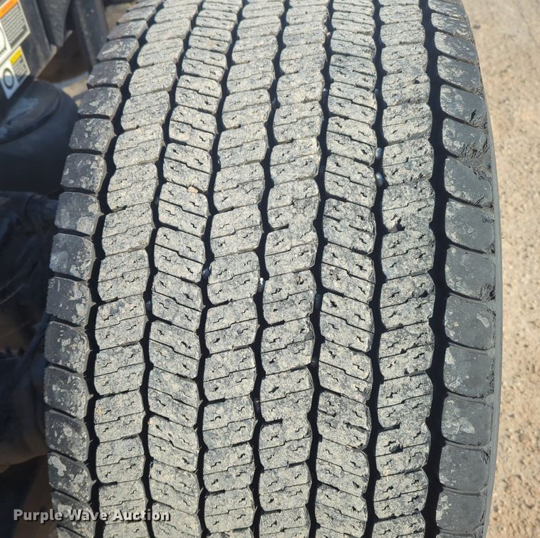 image for item OD9259 2020 Kenworth T680 semi truck