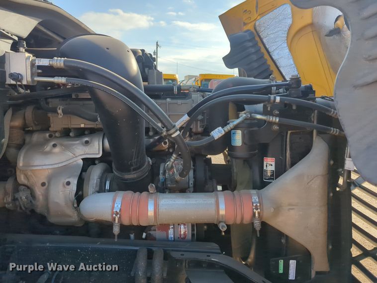 image for item OD9260 2018 Freightliner  Cascadia 125 semi truck