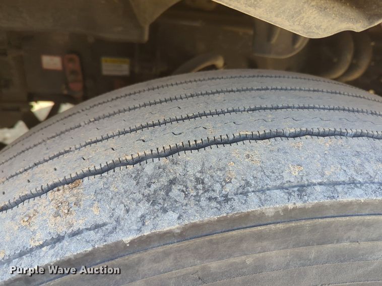 image for item OD9260 2018 Freightliner  Cascadia 125 semi truck