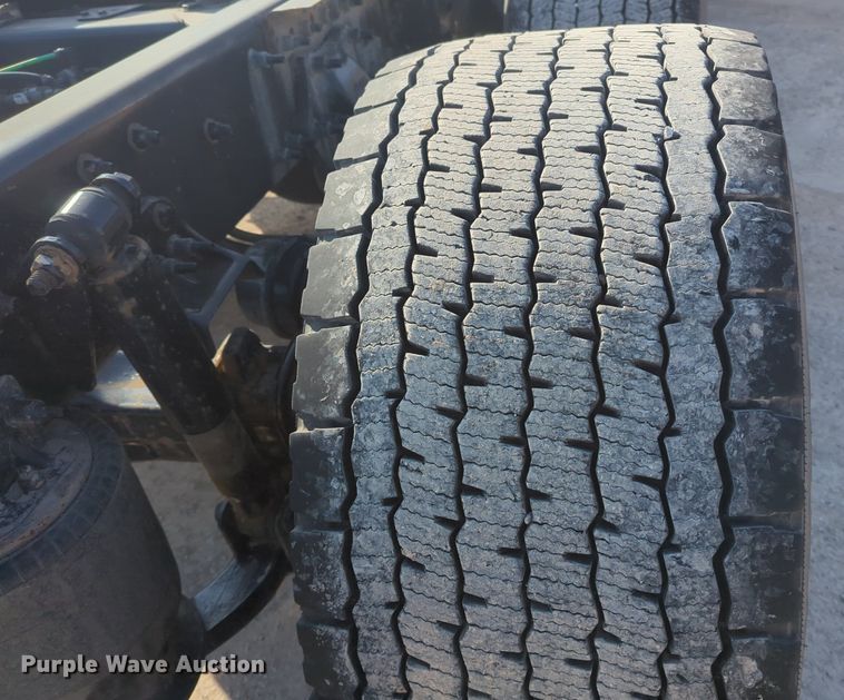 image for item OD9260 2018 Freightliner  Cascadia 125 semi truck