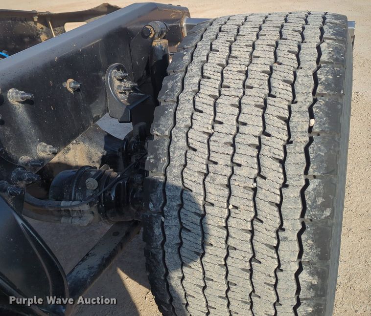 image for item OD9260 2018 Freightliner  Cascadia 125 semi truck