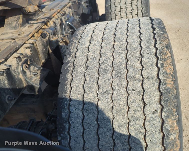 image for item OD9260 2018 Freightliner  Cascadia 125 semi truck