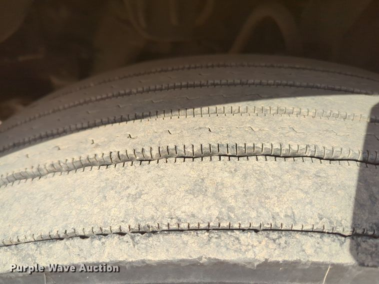 image for item OD9260 2018 Freightliner  Cascadia 125 semi truck