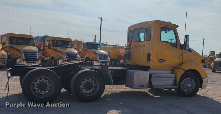 image for item OD9261 2020 Kenworth T680 semi truck