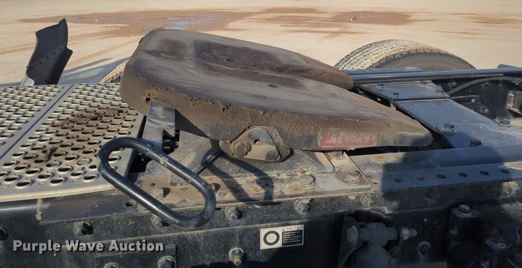 image for item OD9261 2020 Kenworth T680 semi truck