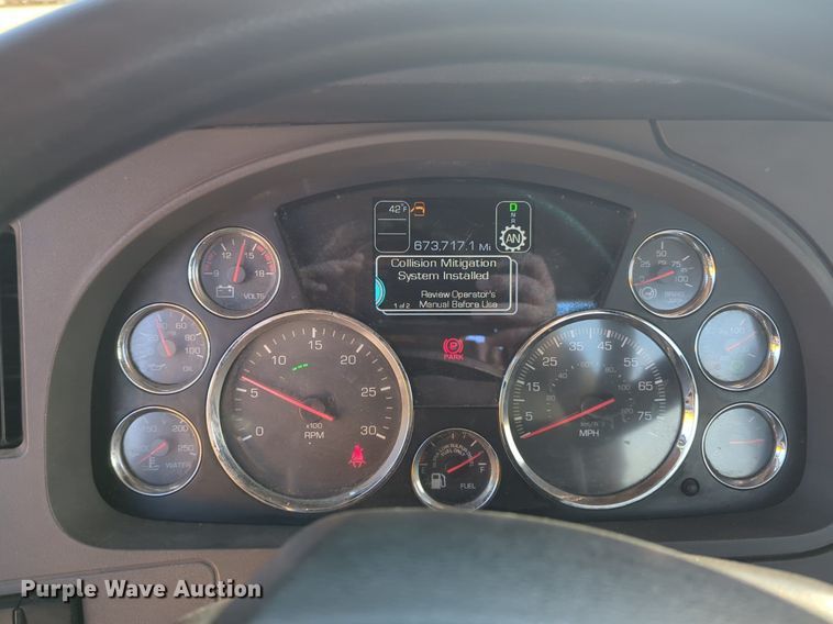 image for item OD9261 2020 Kenworth T680 semi truck