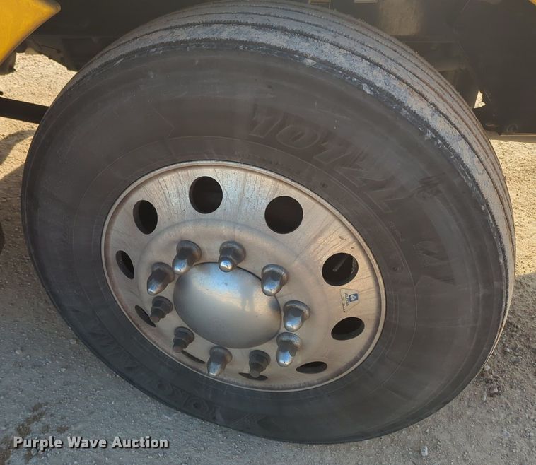 image for item OD9261 2020 Kenworth T680 semi truck