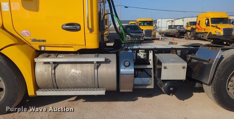 image for item OD9262 2019 Kenworth T680 semi truck