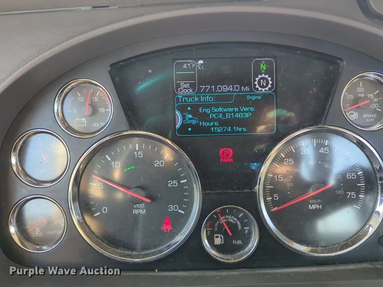 image for item OD9262 2019 Kenworth T680 semi truck