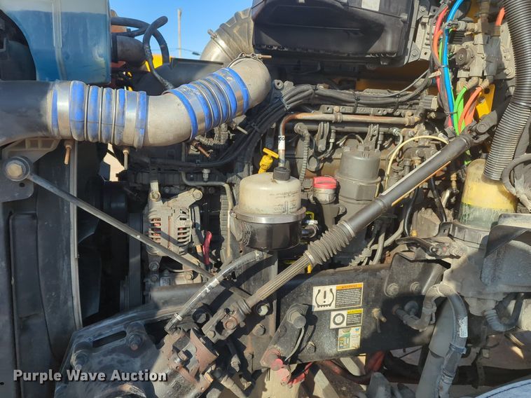 image for item OD9262 2019 Kenworth T680 semi truck