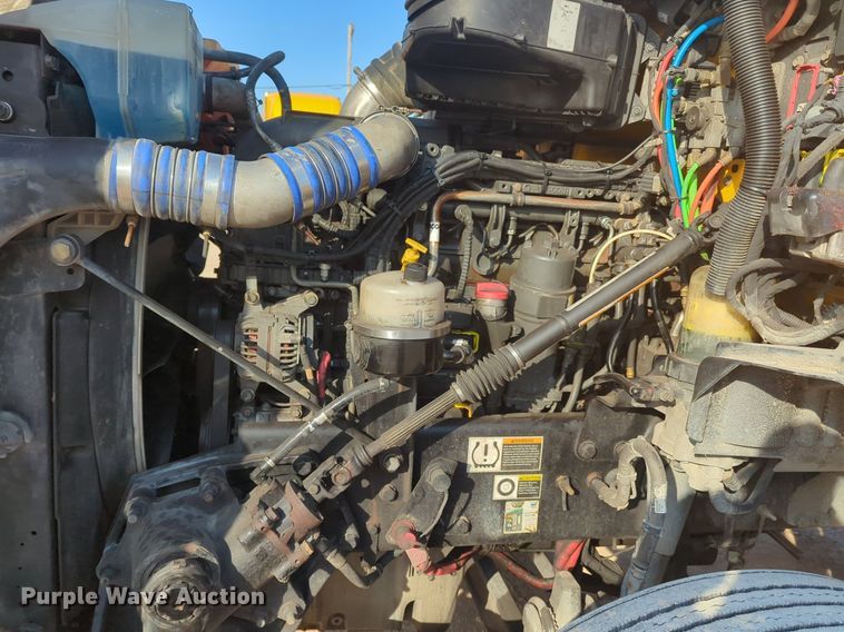 image for item OD9262 2019 Kenworth T680 semi truck