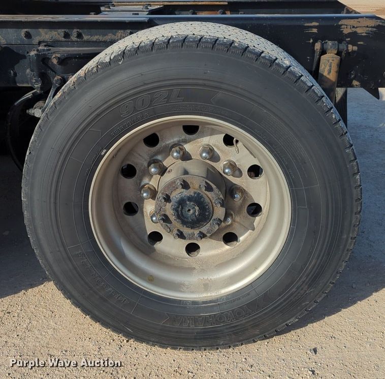 image for item OD9262 2019 Kenworth T680 semi truck