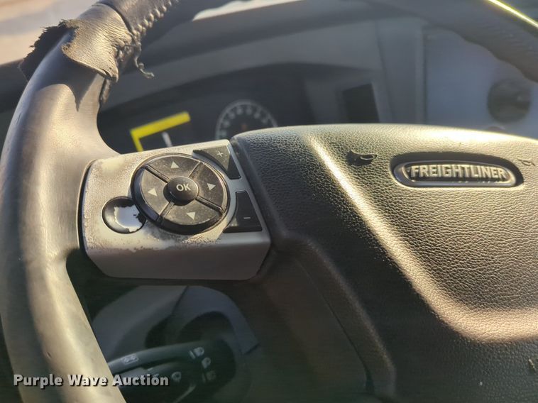 image for item OD9265 2020 Freightliner  Cascadia 126 semi truck