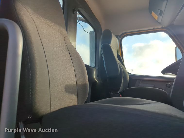 image for item OD9265 2020 Freightliner  Cascadia 126 semi truck