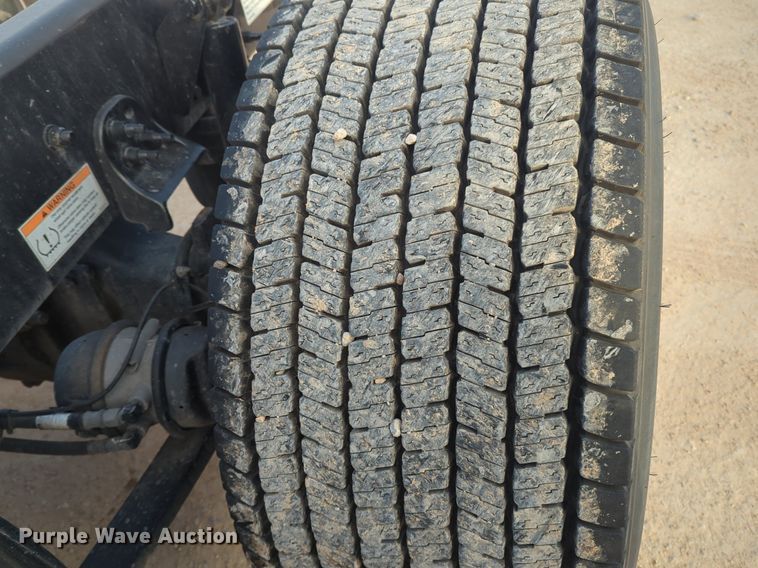 image for item OD9265 2020 Freightliner  Cascadia 126 semi truck