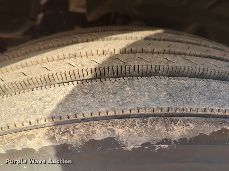 image for item OD9265 2020 Freightliner  Cascadia 126 semi truck