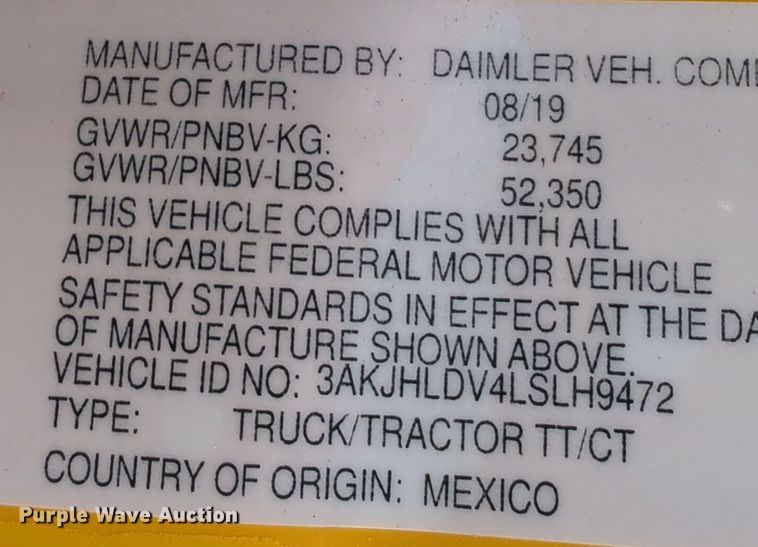 image for item OD9265 2020 Freightliner  Cascadia 126 semi truck