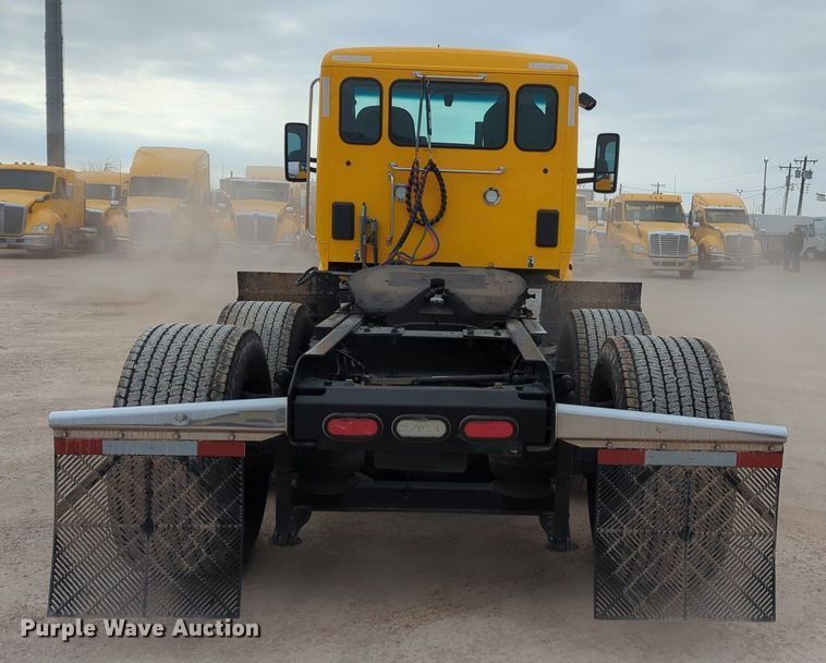 image for item OD9268 2019 Kenworth  T680 semi truck