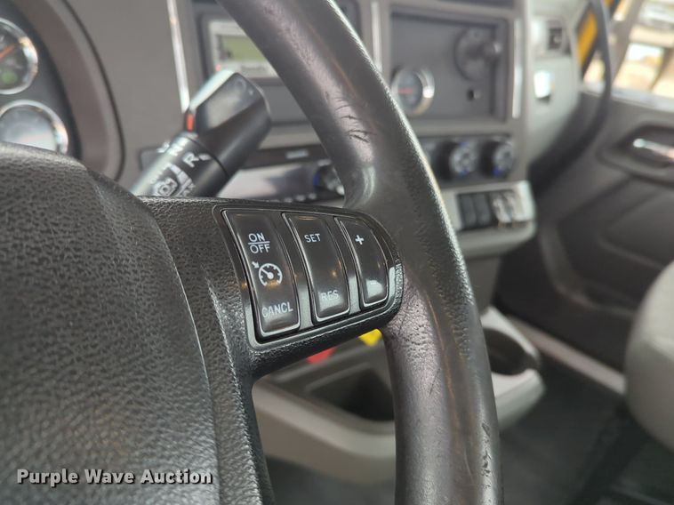 image for item OD9268 2019 Kenworth  T680 semi truck