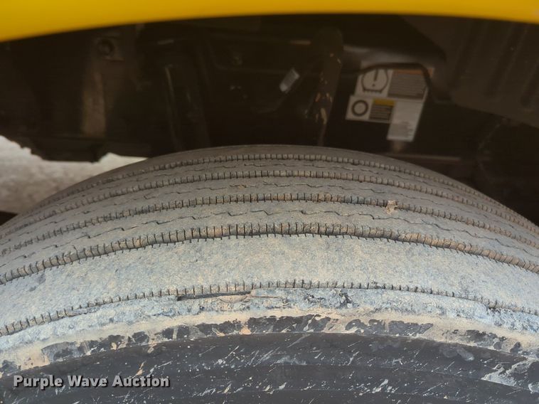 image for item OD9268 2019 Kenworth  T680 semi truck