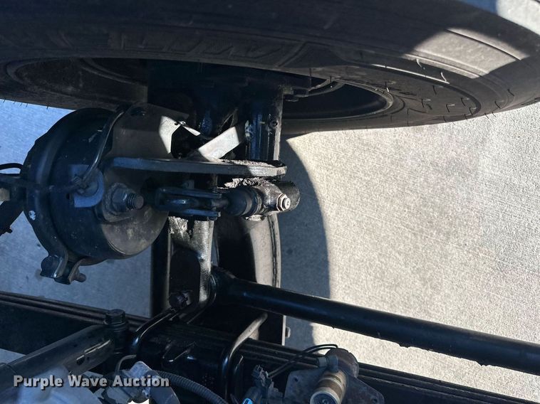 image for item OF9279 2018 International  LT625 semi truck