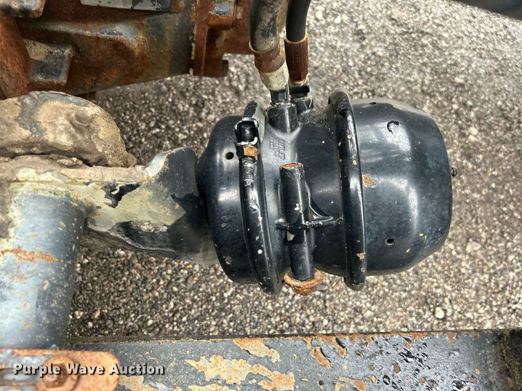 image for item OI9515 2001 Freightliner  FLD semi truck