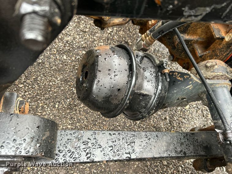 image for item OI9515 2001 Freightliner  FLD semi truck