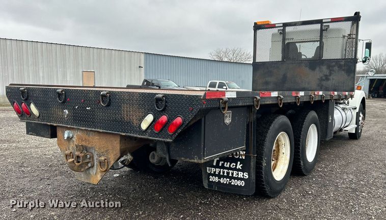 image for item OI9520 1997 Kenworth flatbed truck