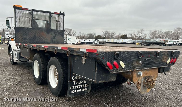 image for item OI9520 1997 Kenworth flatbed truck