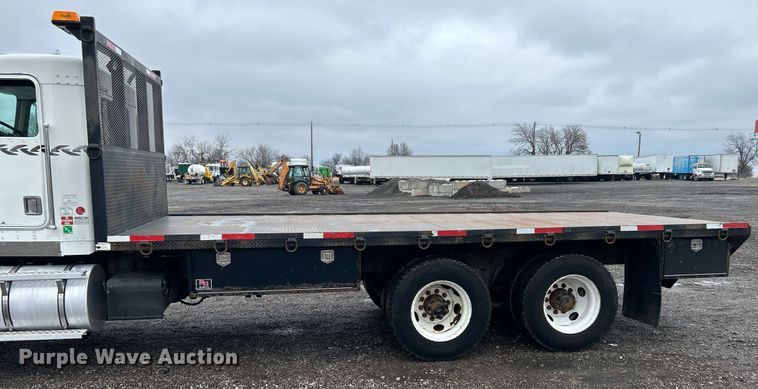 image for item OI9520 1997 Kenworth flatbed truck
