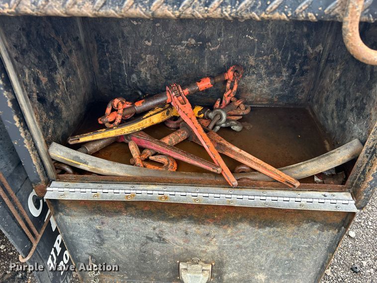 image for item OI9520 1997 Kenworth flatbed truck