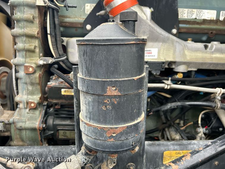 image for item OI9520 1997 Kenworth flatbed truck