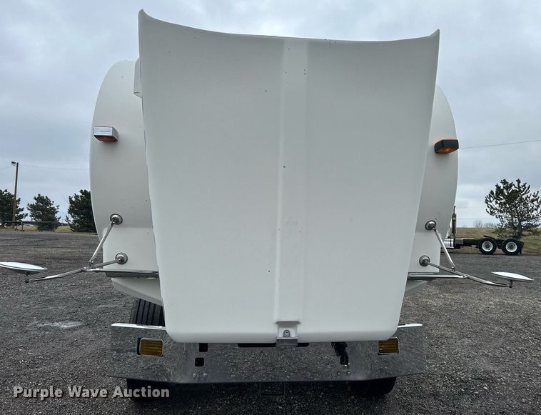 image for item OI9520 1997 Kenworth flatbed truck