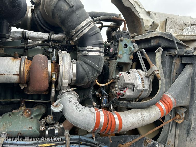 image for item OI9520 1997 Kenworth flatbed truck