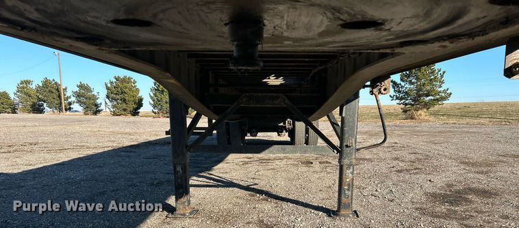 image for item OI9554 2007 Great Dane  flatbed trailer