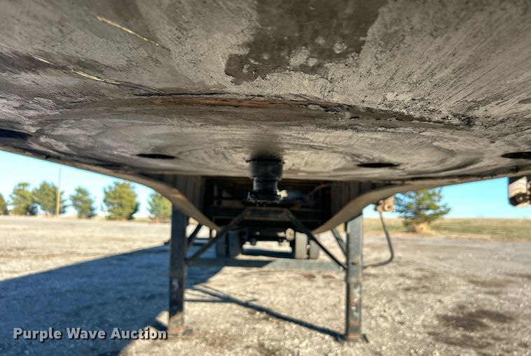 image for item OI9554 2007 Great Dane  flatbed trailer