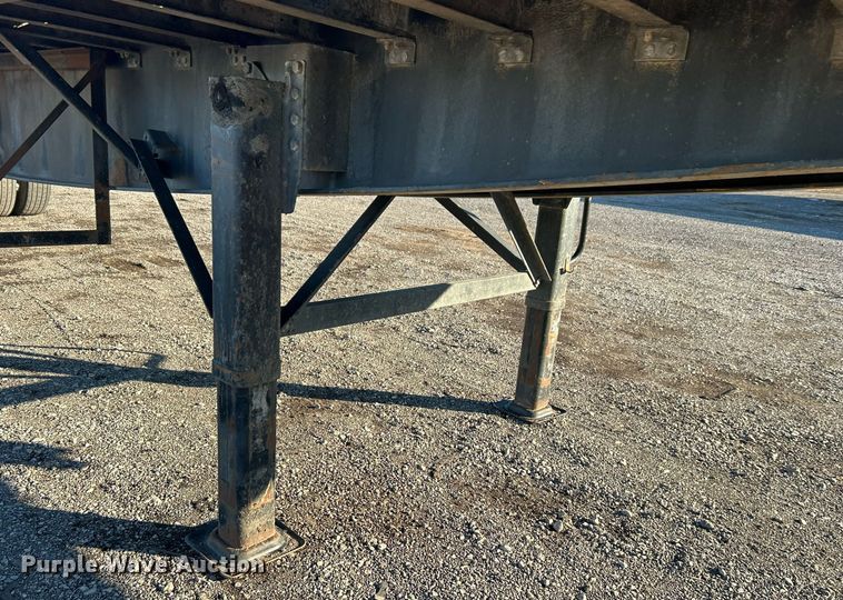 image for item OI9554 2007 Great Dane  flatbed trailer