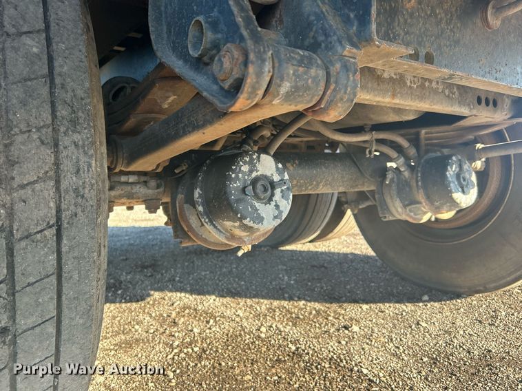 image for item OI9554 2007 Great Dane  flatbed trailer