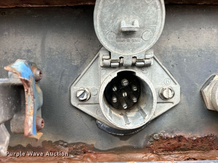 image for item OI9574 2005 Lufkin FL-II-ST flatbed trailer